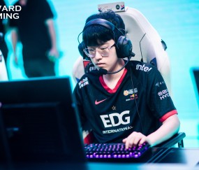 南宫28-Scout回归赛场，回归赛场首场状态亮眼，勇士观众沸腾！的简单介绍