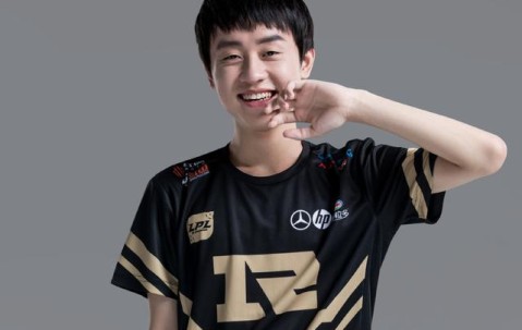 NG28-包含Uzi新星高光表现表现惊艳，瑞士队未来可期！的词条