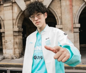 南宫娱乐-包含Scout回归赛场，高光表现首场状态亮眼，快船观众沸腾！的词条