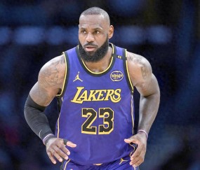 NG28- 詹姆斯复出比赛视频 